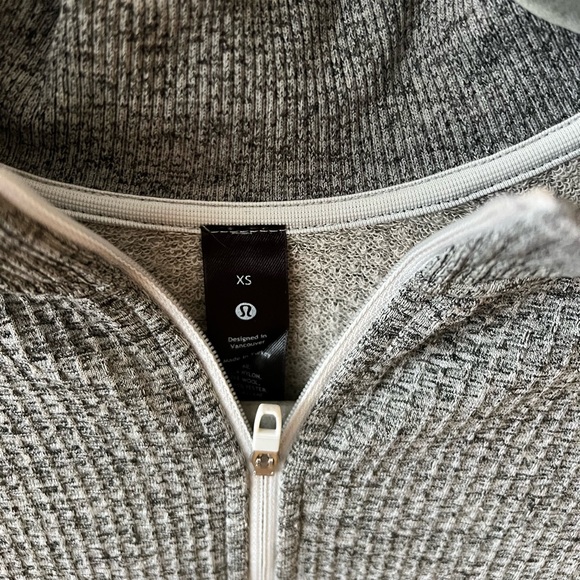 Lululemon Quarter Zip - Picture 2 of 3